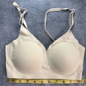 NEW DEANGELMON Seamless IVORY Bra / Vneck padded